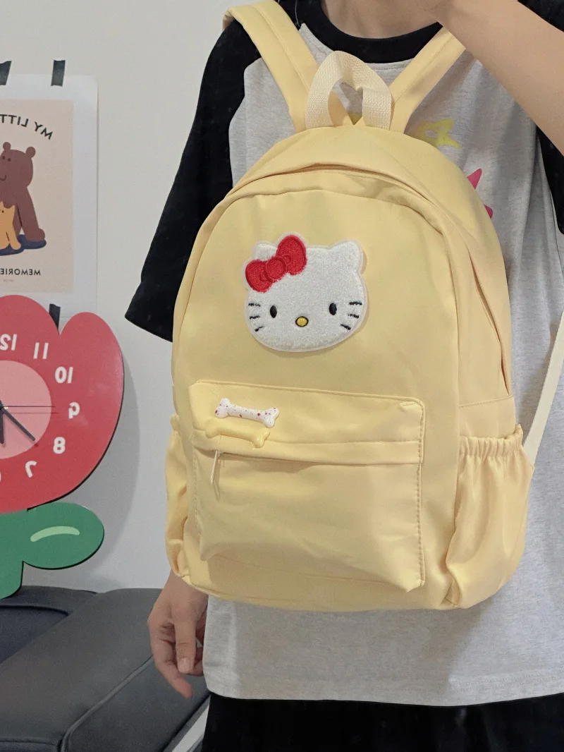 Рисунок 4 - Рюкзак Hello Kitty для студентов Sanrio