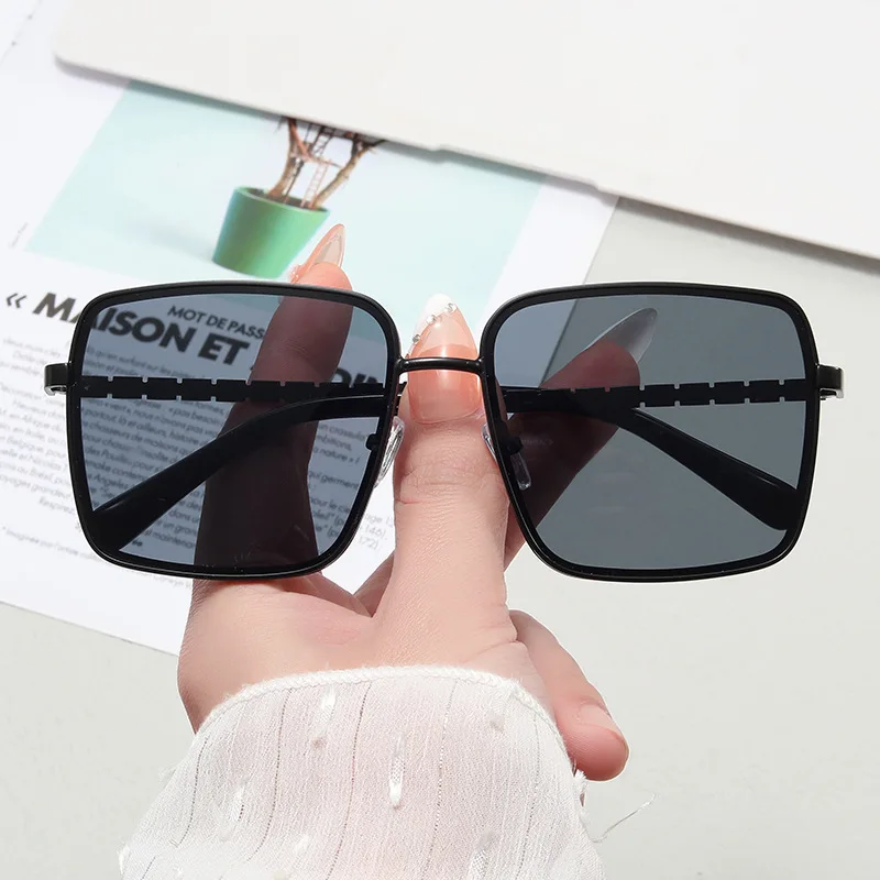 Óculos de sol femininos quadrados oversized vintage_voghion.com