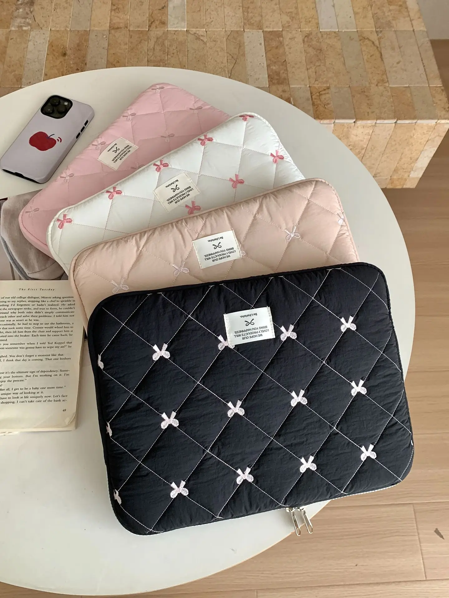 Chic Bow Knot Tablet and Laptop Sleeve Bag