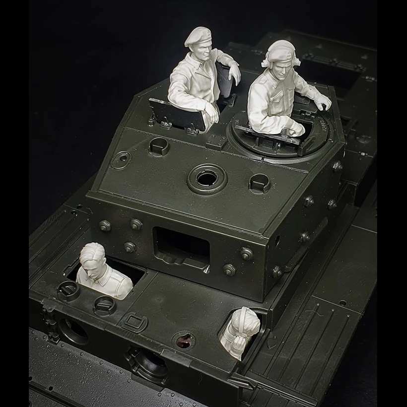 

Разобранный 1/35 старинный солдат Британский Танк экипаж (4 фигурки) Статуэтка из смолы Неокрашенная