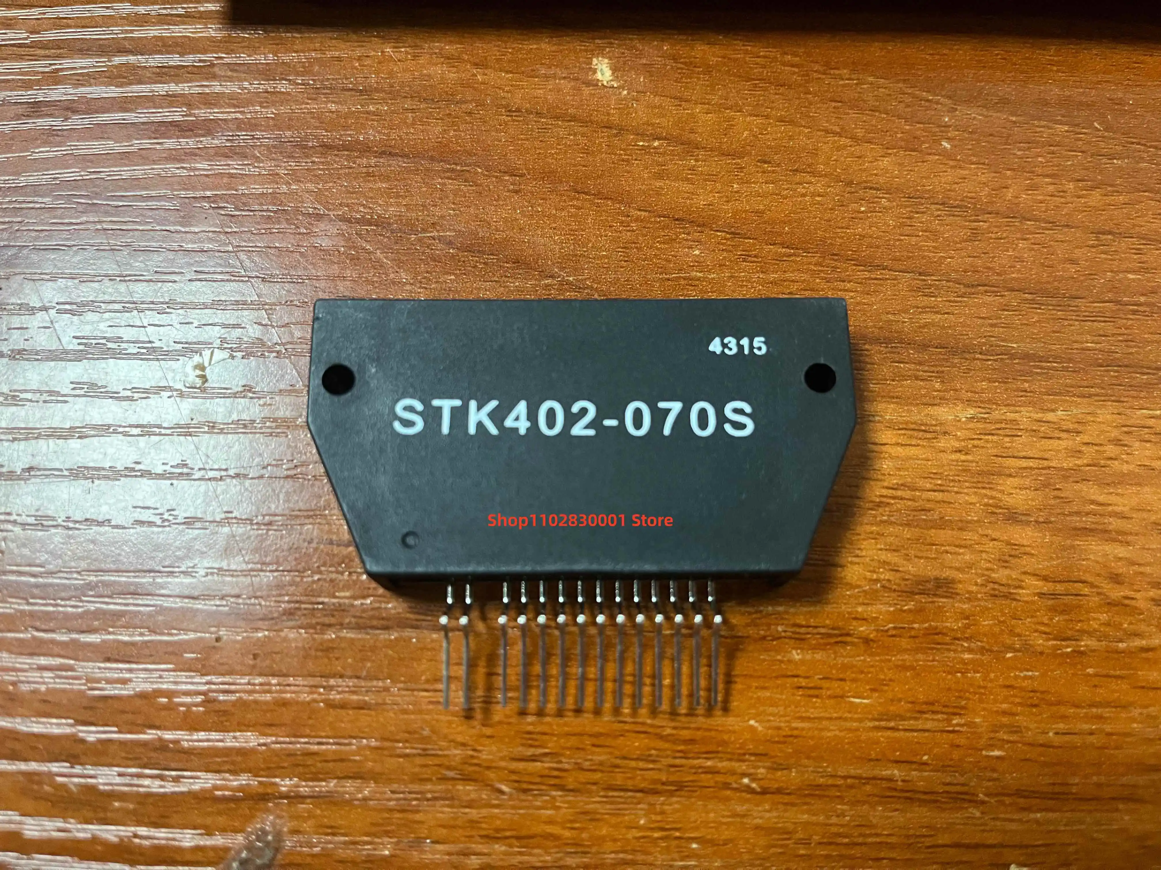 

1 шт. Новый встроенный звуковой модуль 100% новый чип HYB IC