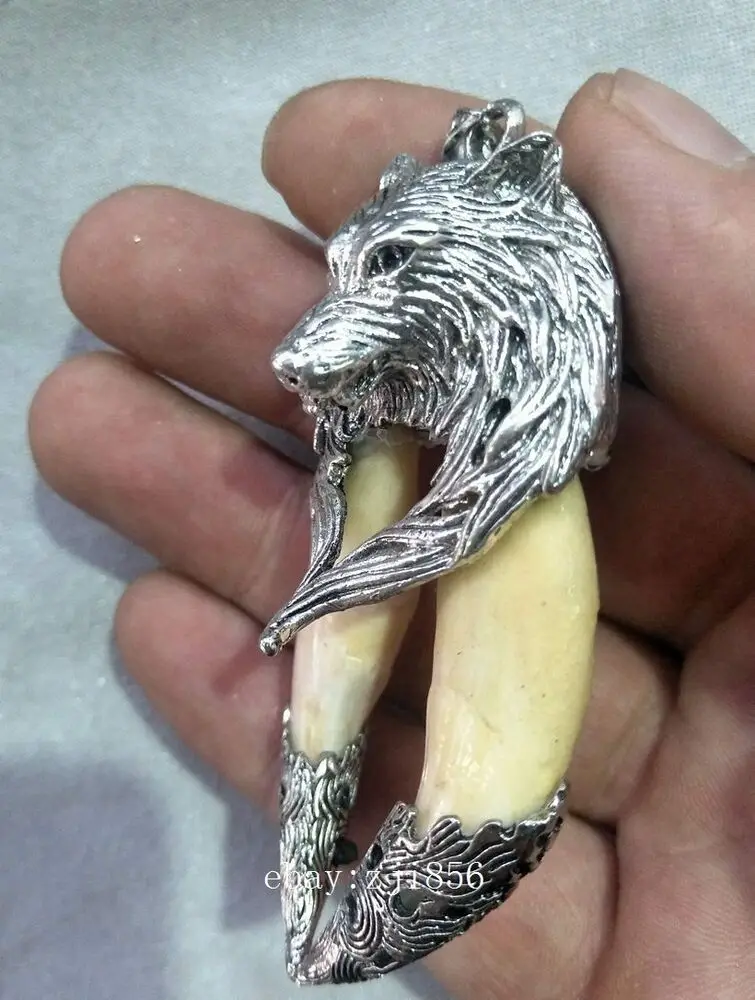Chinese Collection Teeth Inlaid Tibetan Silver Wolf Head Pendant Amulet 3