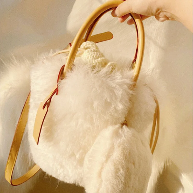 Women's Luxury Plush Bucket Bag High Quality Wool-fur Bucket Handbag New Knitted Fluffy Drawstring Closed Satchel