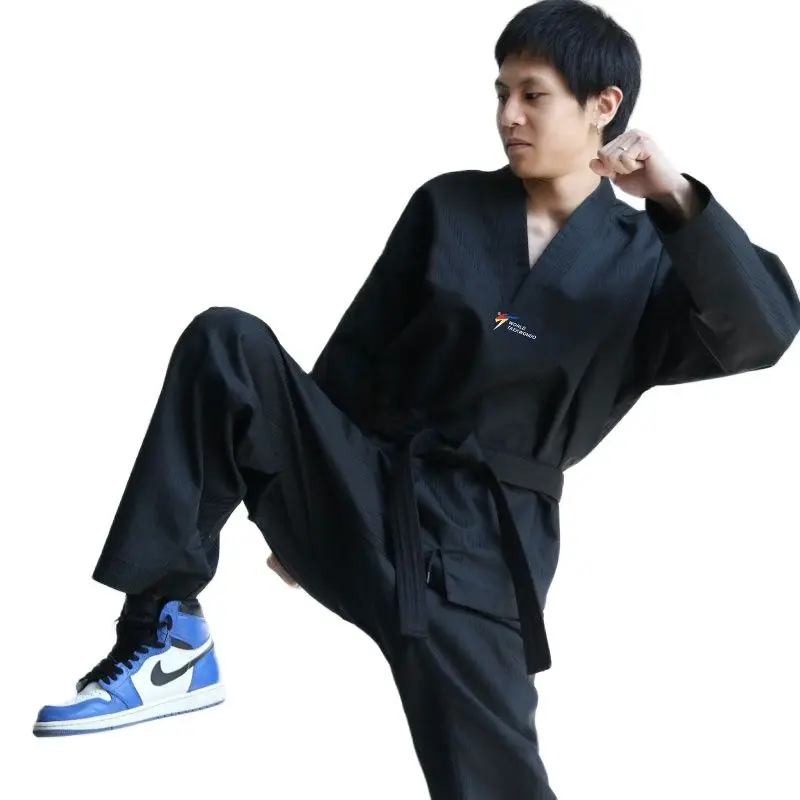 Uniforme de Taekwondo preto e branco para adultos e crianças, algodão WTF, dobok, conjuntos de roupas TKD, ternos de karatê com cinto grátis, homens e mulheres
