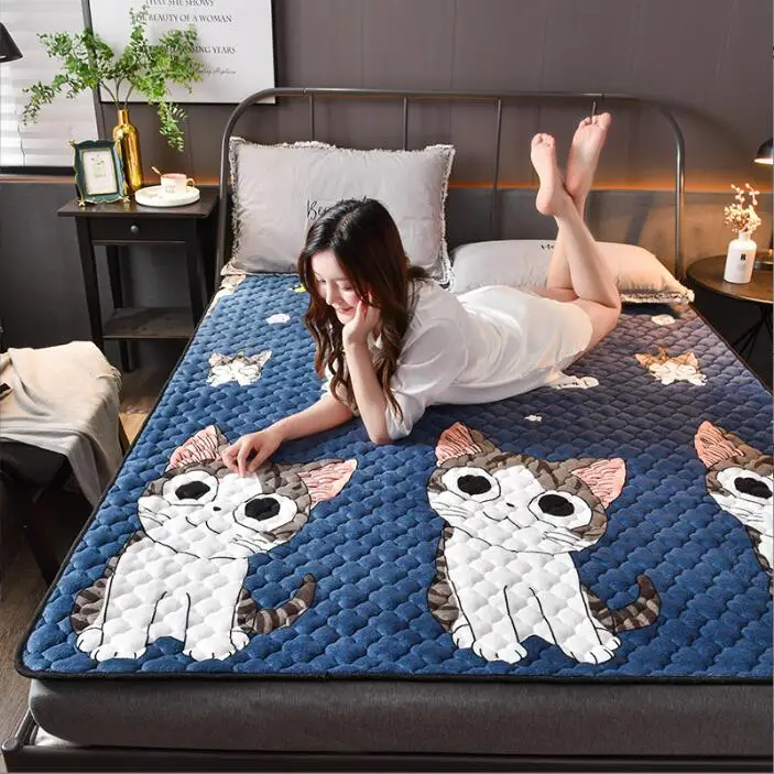 Mattress Topper Thickened milk velvet antiskid Flannel soft cushion warm tatami mattress washable