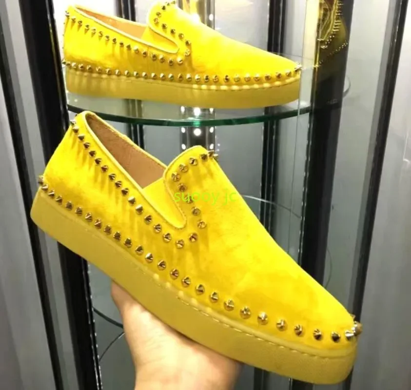 

2023 Brand Beertola Flock Loafers Red sole shoes Men Casual Spikes Men Flats Slip-On Sneakers Leisure Big Size Yellow Color