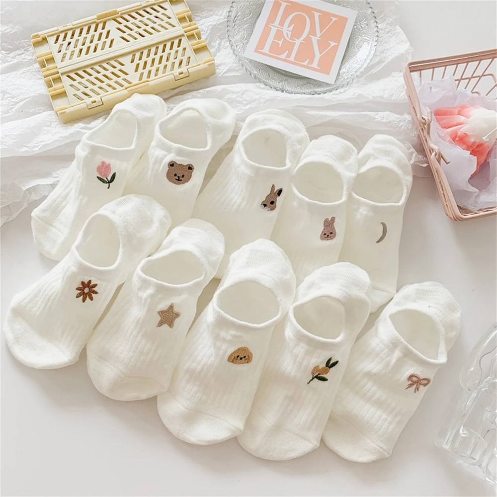 Description Picture 5 of itemNew Womens' Embroidered Bear Flower Strar Moon Squirrel White Cotton Fashion Summer No Show Invisible Socks Slippers Dropship