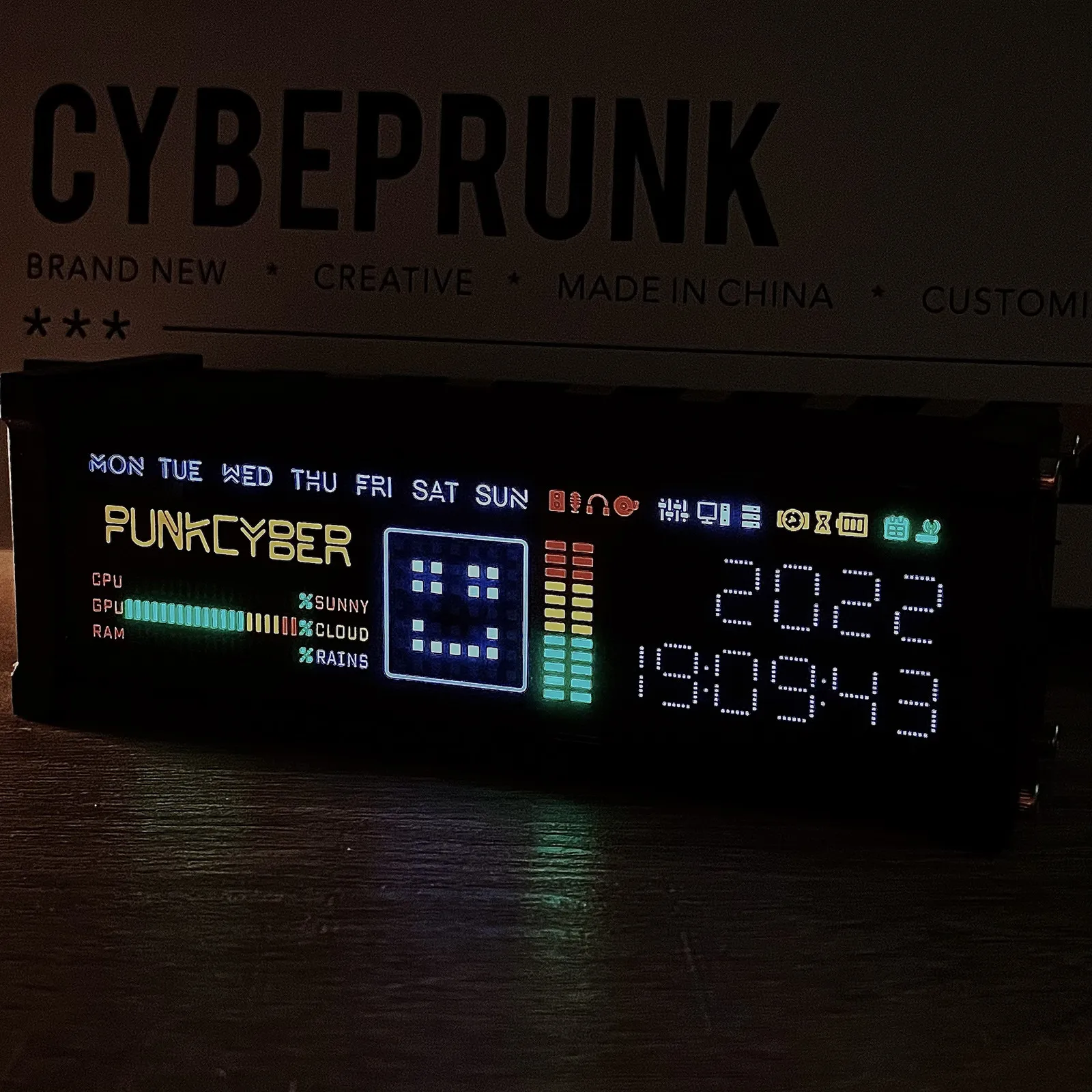 Electronic Tube Clock WFD Retro Pseudo-Fluorescent Matrix Cyberpunk Spectrum Function Desktop Decorations