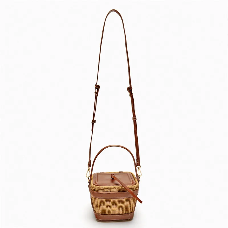 Fashion Straw Bucket Bag Weave Women Handbags Designer Panelled Shoulder Crossbody Bags Casual Summer Beach Small Tote Purses