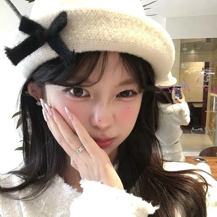 

2023 New Korean High-quality Women's Winter Bow Knitted Hat Fashionable Sweet Warm Versatile Fashion Skull Beanie Hats Bonnet
