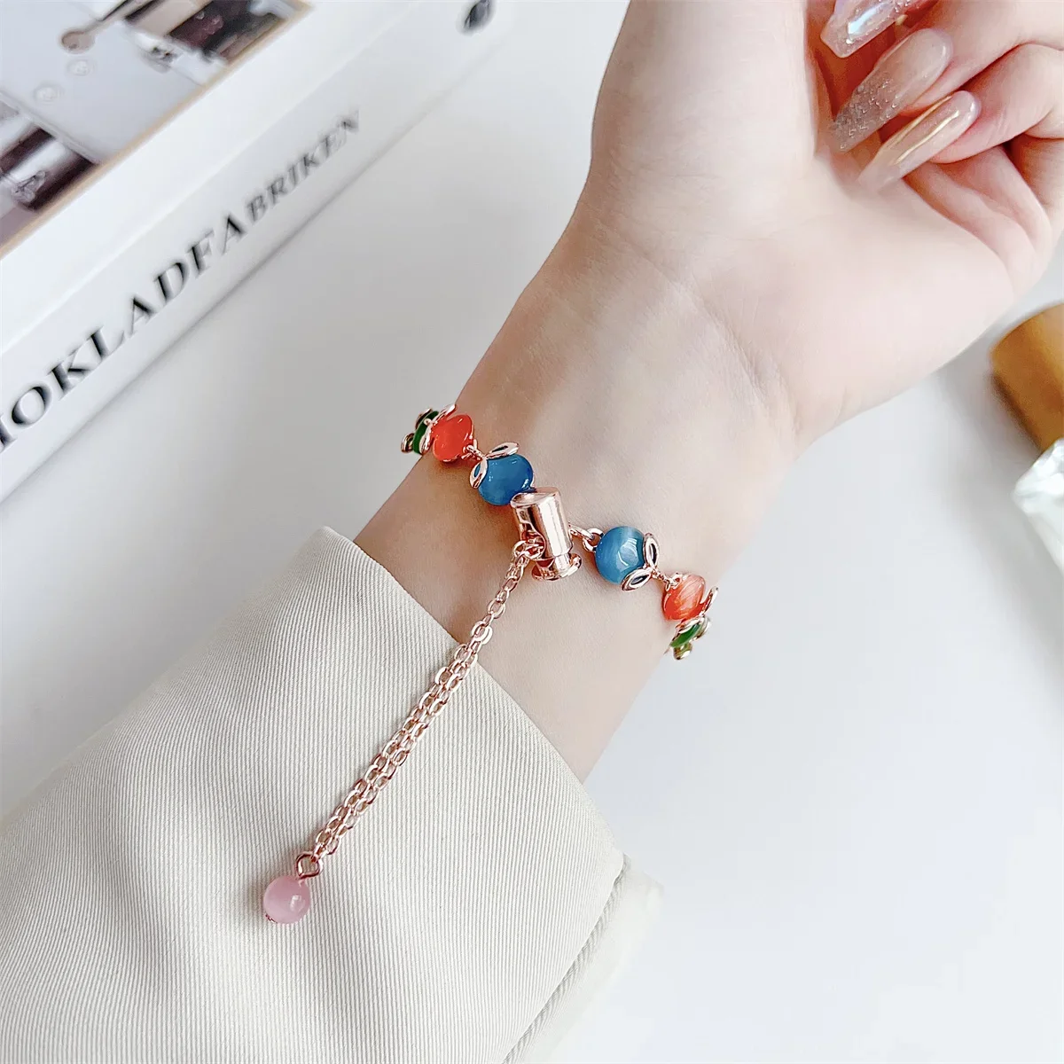 Bracelet de montre pour iWatch 42/44/45/46/49 mm 38/40/41 mm Bracelet de montre tendance en métal pour montres de la série Ultra2 Série 10/9/8/7/6/5/4/3/2/1_voghion.com