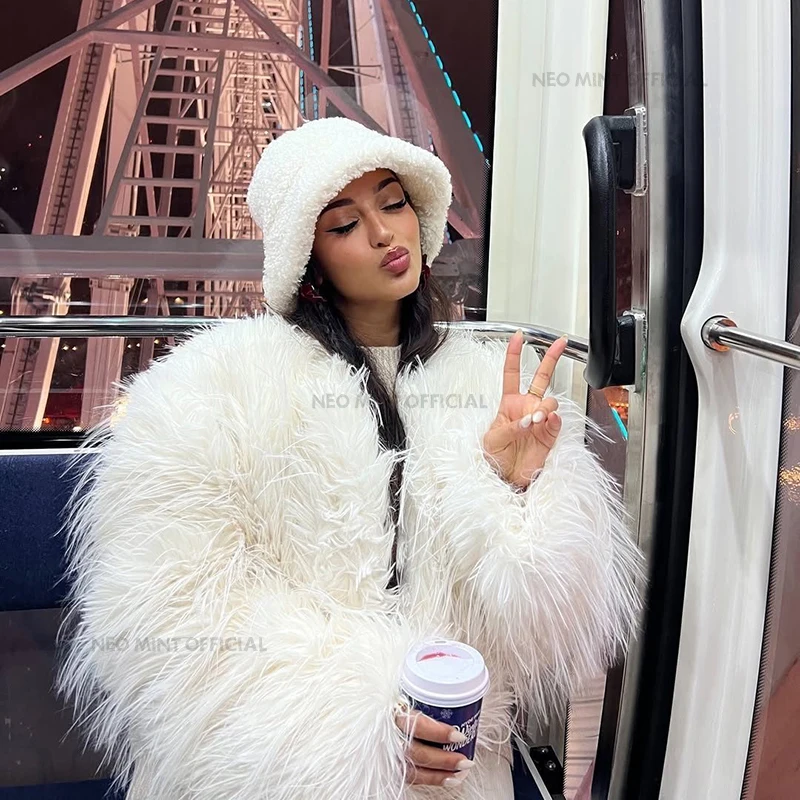 Neo Mint 2025 Hot Brand Fashion Tassels Faux Fur Coat Women Winter