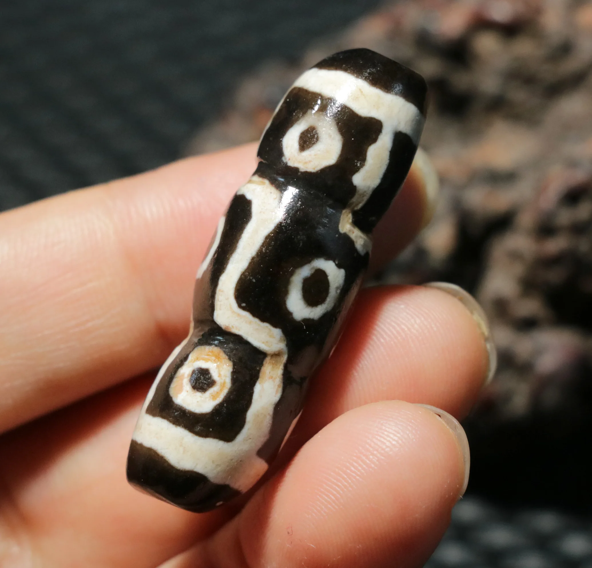 

Collectible Treasure LKbrother Sauces Magic Power Tibetan Old Agate Fold Line 9 Eyed Lotus Root Dzi bead Amulet For Bracelet