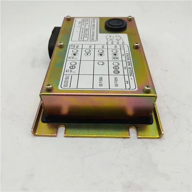 543-00074 300611-00138 300611-00123 MC33030 Engine Throttle Controller For Daewoo DH225 DH220-5 DH300-7 SOLAR 340LC-V Excavator