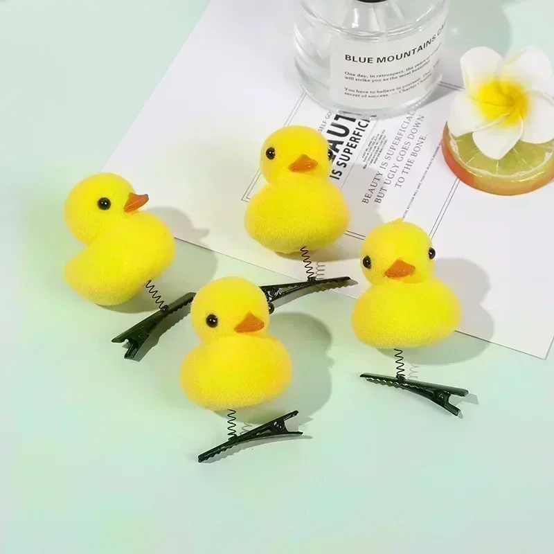 10 pz/lotto Fashion Funny Cute Children 3D Little Yellow Duck Animal peluche Hairpin Duckbill Clip accessori copricapo stile misto