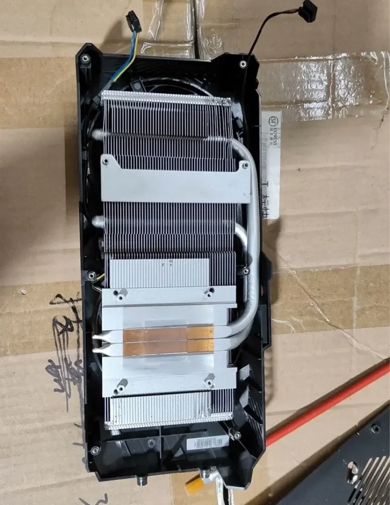 

Сменный радиатор для видеокарты ASUS RX 5700 Dual