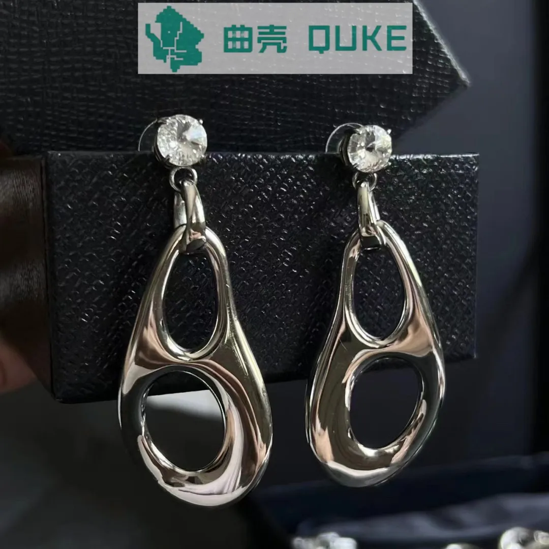 

Fashionable classic genuine gold electroplating high-end atmospheric inverted triangle earrings for women's jewelry
