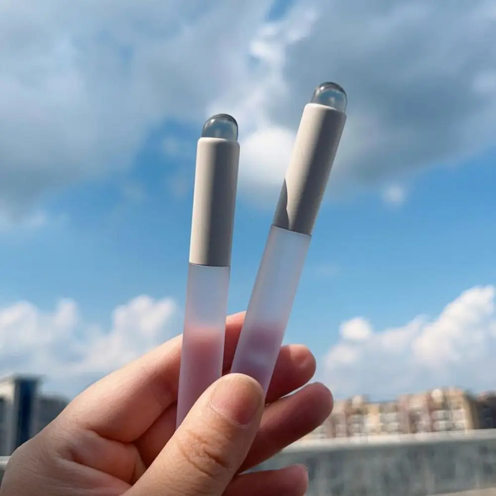 

Round Head Silicone Lip Brush Q Soft Eye shadow Lipstick Brush Like Fingertips Makeup Brush Angled Concealer Brush Women