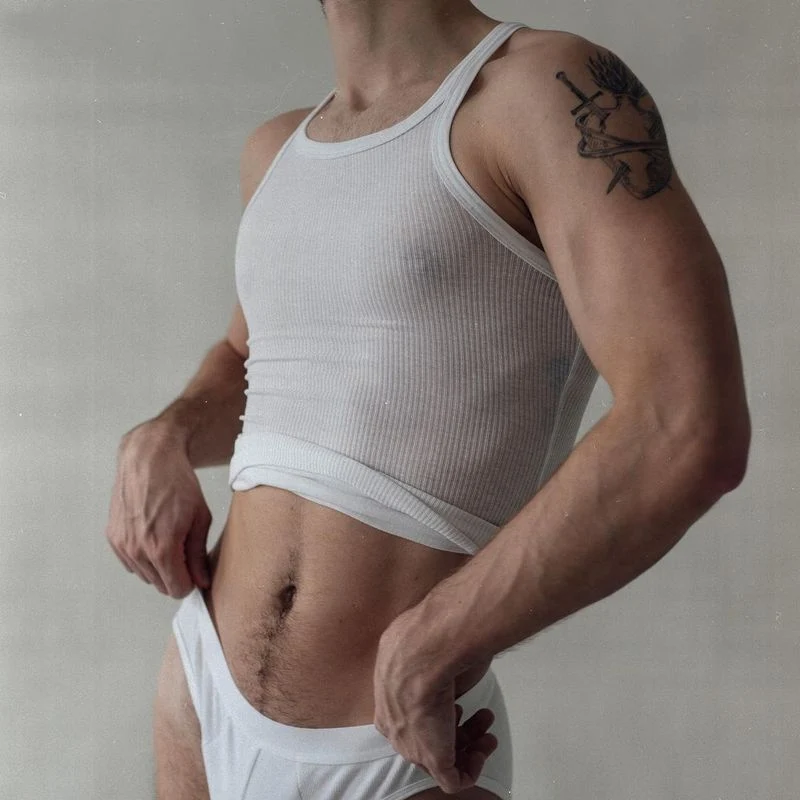 

Майка мужская Трикотажная без рукавов, эластичная однотонная Облегающая рубашка с круглым вырезом, Винтажная футболка, уличная одежда, лето 2024