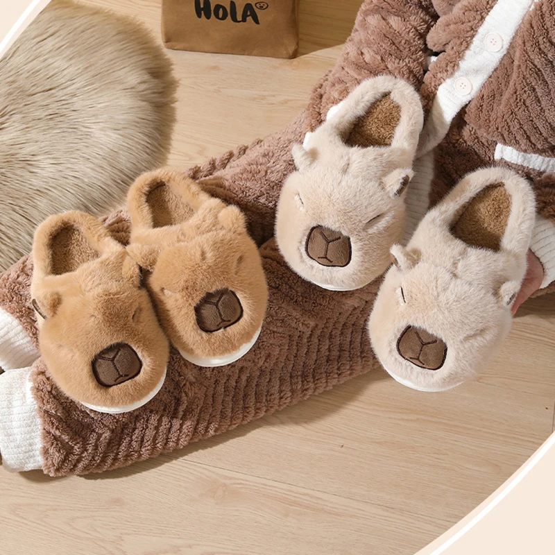 Niedliche Capybara-Baumwollpantoffeln für Damen, Herbst-Winter, Indoor, weiche Sohle, warme Fell-Slides, bequeme, rutschfeste Hausschuhe für Frauen – Detail 2