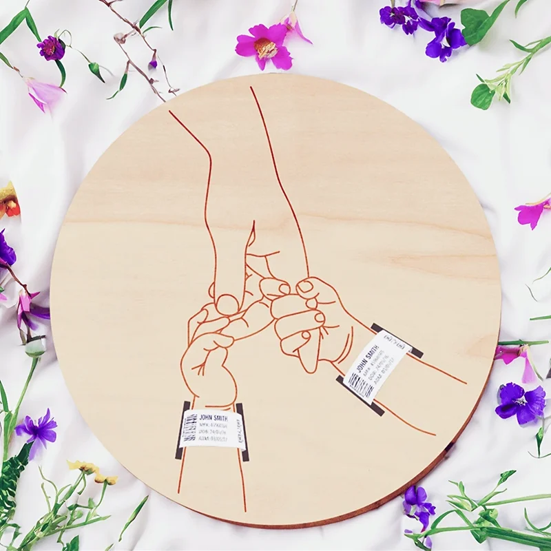 Baby Birth Bracelet Commemorative Keepsake Card Wooden Newborn Bracelet Display Plaque wooden milestone cards
