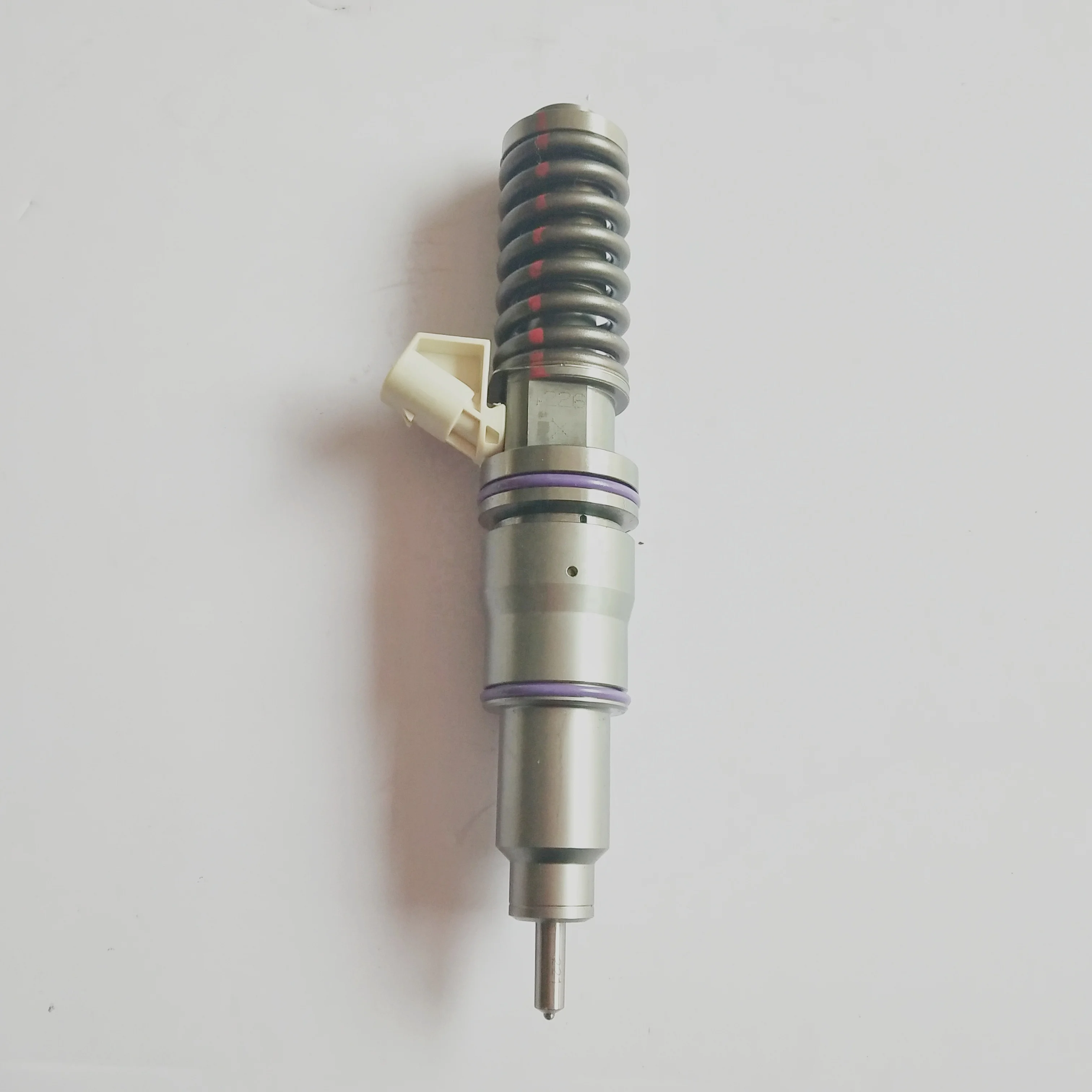 

Genuine D12 Diesel Engine Common rail injector 20430583 EC460B EC360B fuel BEBE4C00101