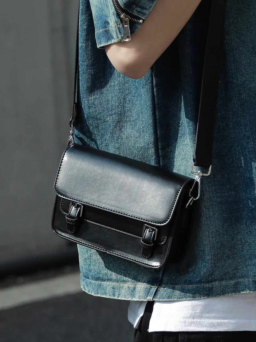 ショルダーバッグ・ポシェット ^MUCENT^ Banon Silver Square Shoulder Bag for Men and Women Amazon.com: Sinestour Bright Green Messenger Bag for Women