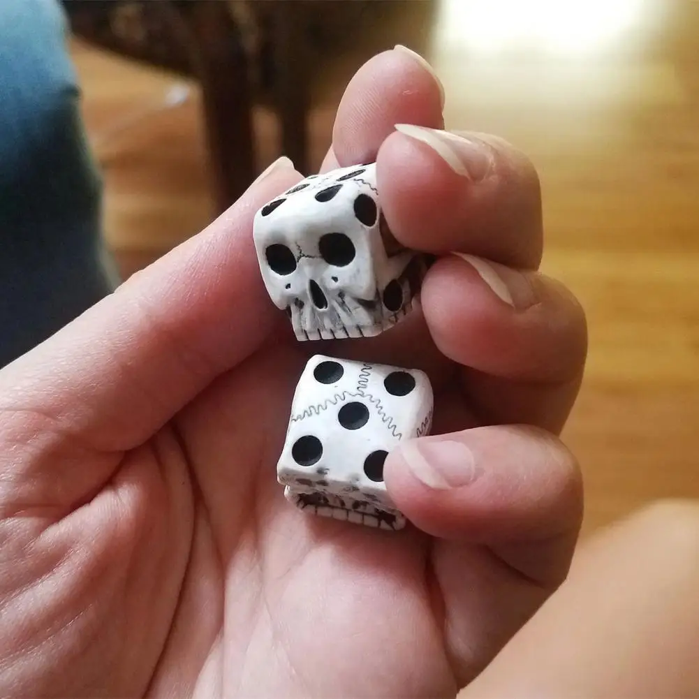 Dice Toy Halloween Party Club Six Sided Skeleton Dice Funny Design Skull Round Corner High Quality Boutique Game