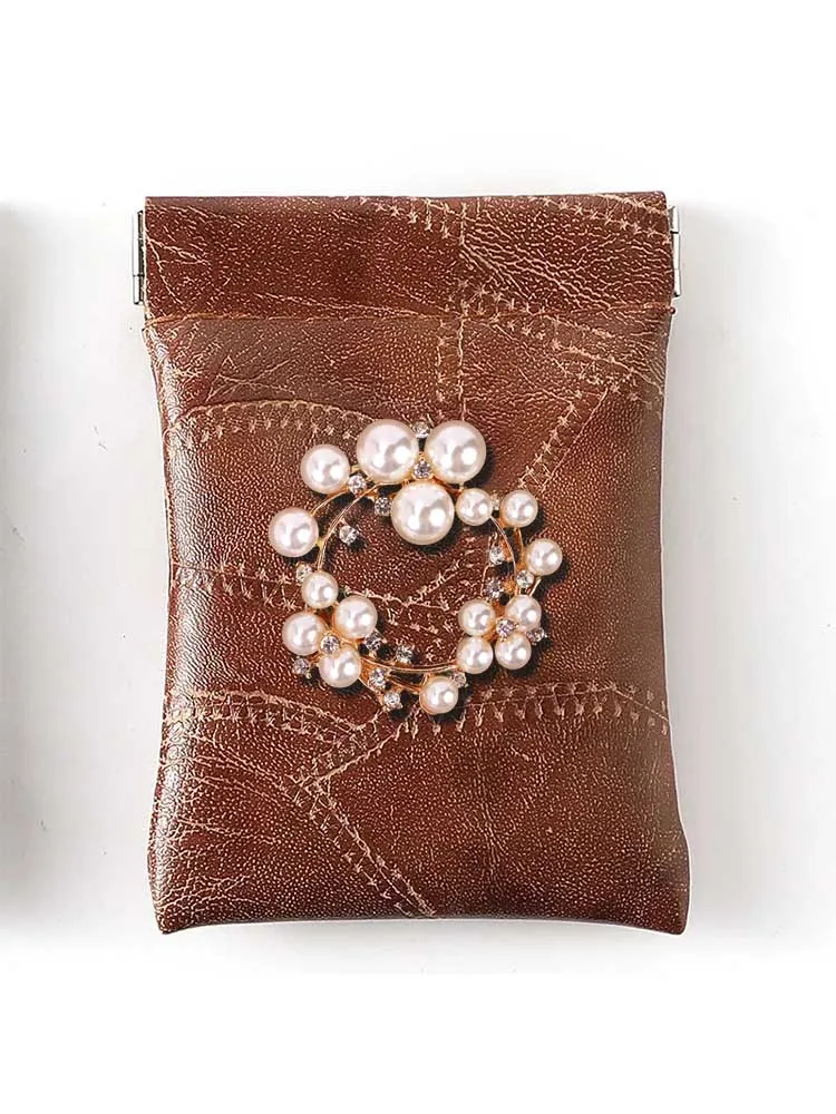 

Elegant Key Wallet - Sturdy PU Leather for All Keys Flower-Themed Decor Gold & White