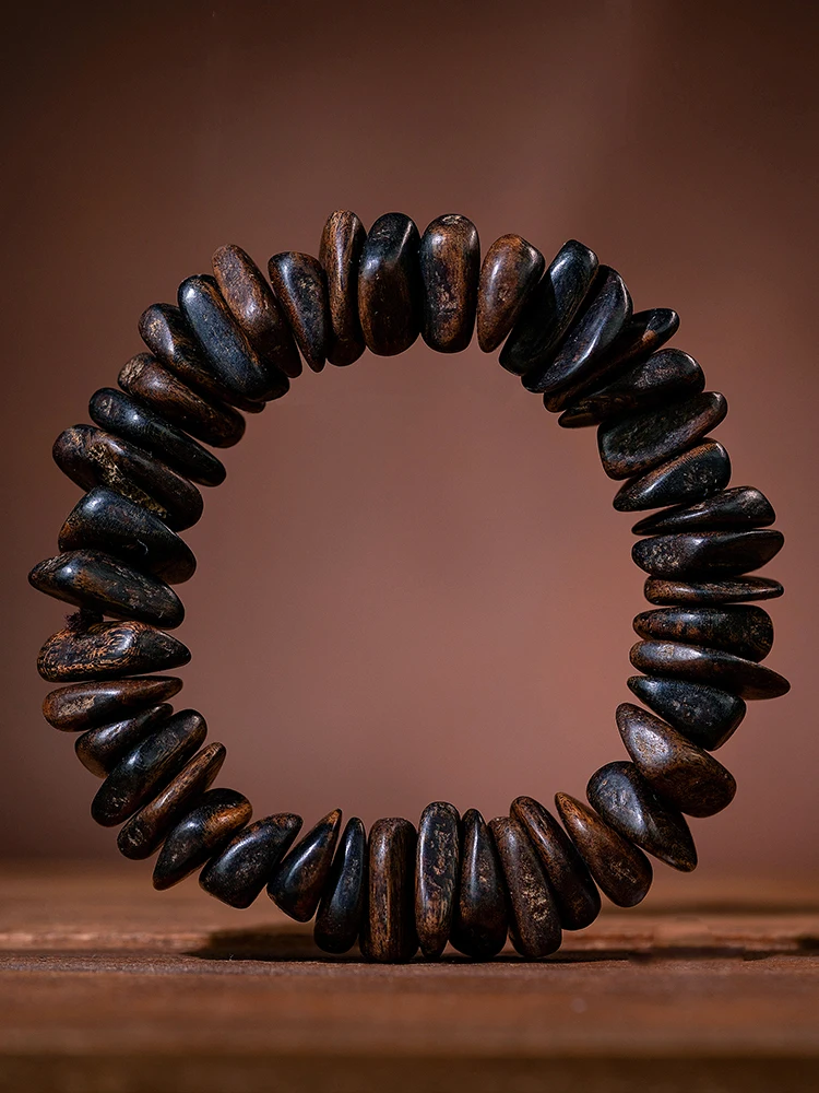 

Natural Nha Trang Agarwood Bracelet Fidelity Old Materials Eaglewood Buddha Beads Women Men with Shape Submerged Type