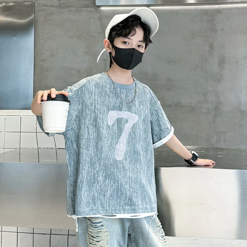 Costume da cowboy fresco per bambini Set di vestiti estivi per bambini T-shirt in denim e pantaloncini strappati Set di vestiti per adolescenti Ragazzo 5-14 - immagine 3