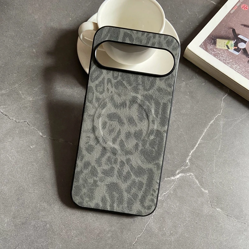 Magnetic Leopard Floral Leather Shockproof Case with Mag-safe PU Shell