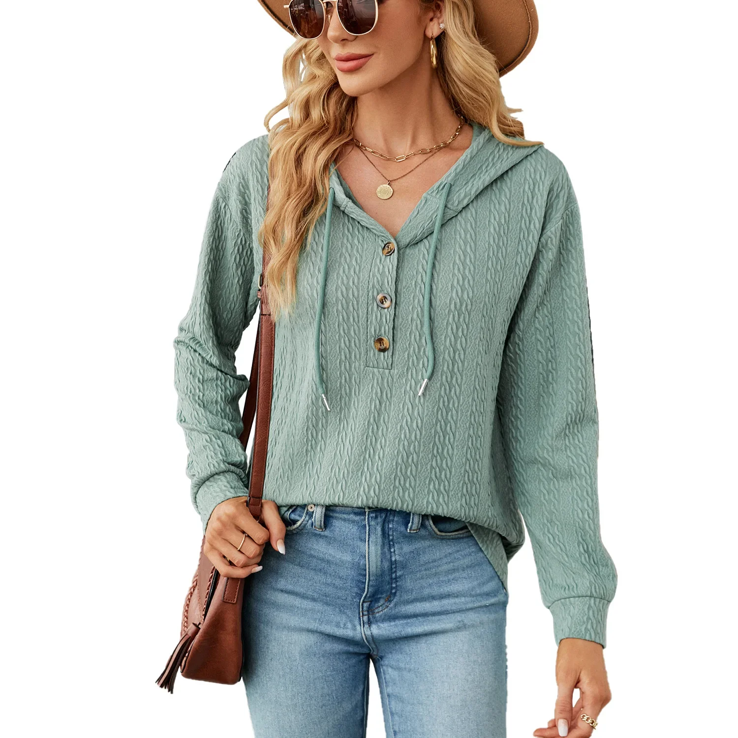 Рисунок 2 - Женская толстовка с длинным рукавом и воротником