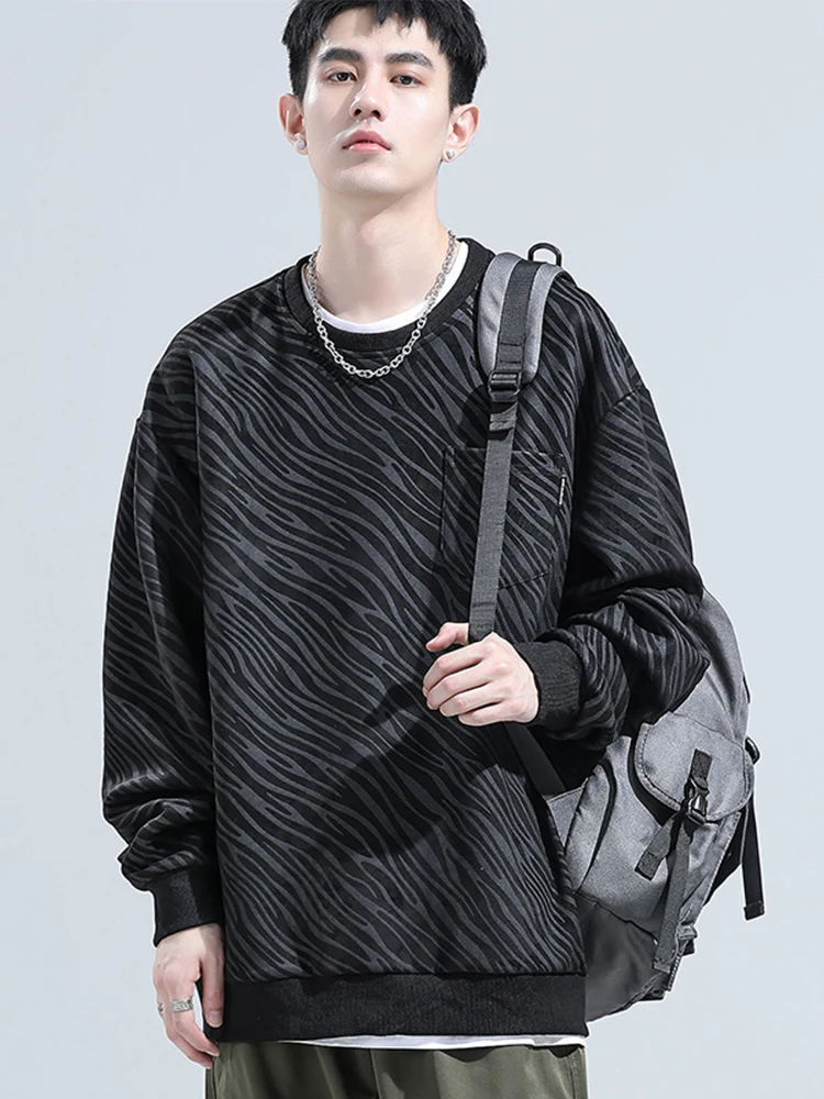 Sudadera con capucha holgada informal de gran tamaño con cuello redondo y gráfico de paneles de rayas otoñales para hombre, estilo urbano, con bolsillos, estilo Y2K