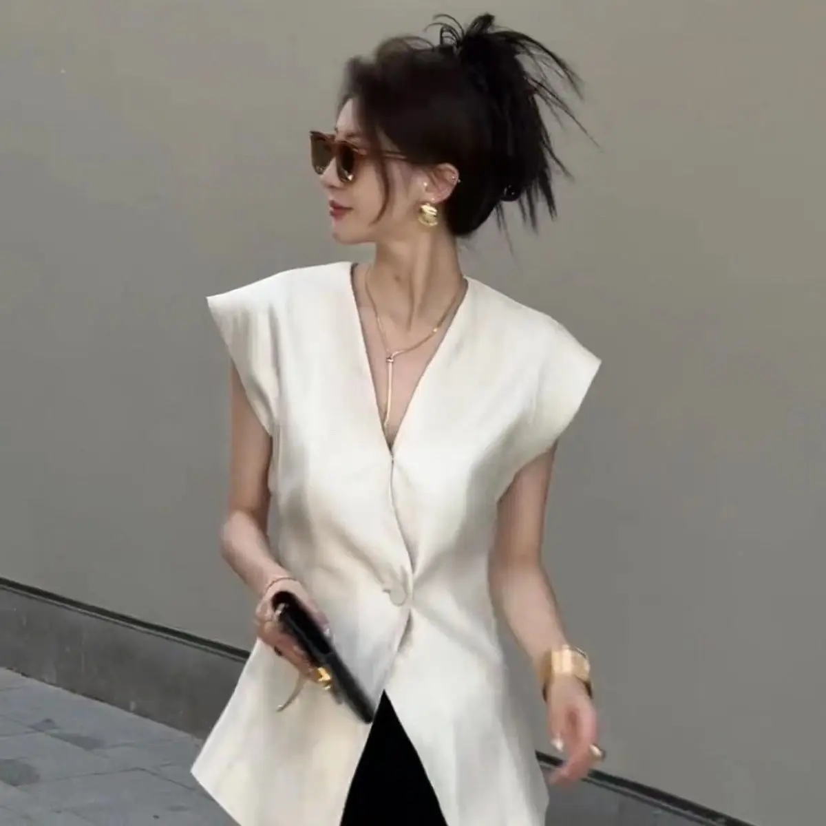 Fashionable suit vest women's thin summer 2024 new vest sleeveless top with a high-end feel  vest for women