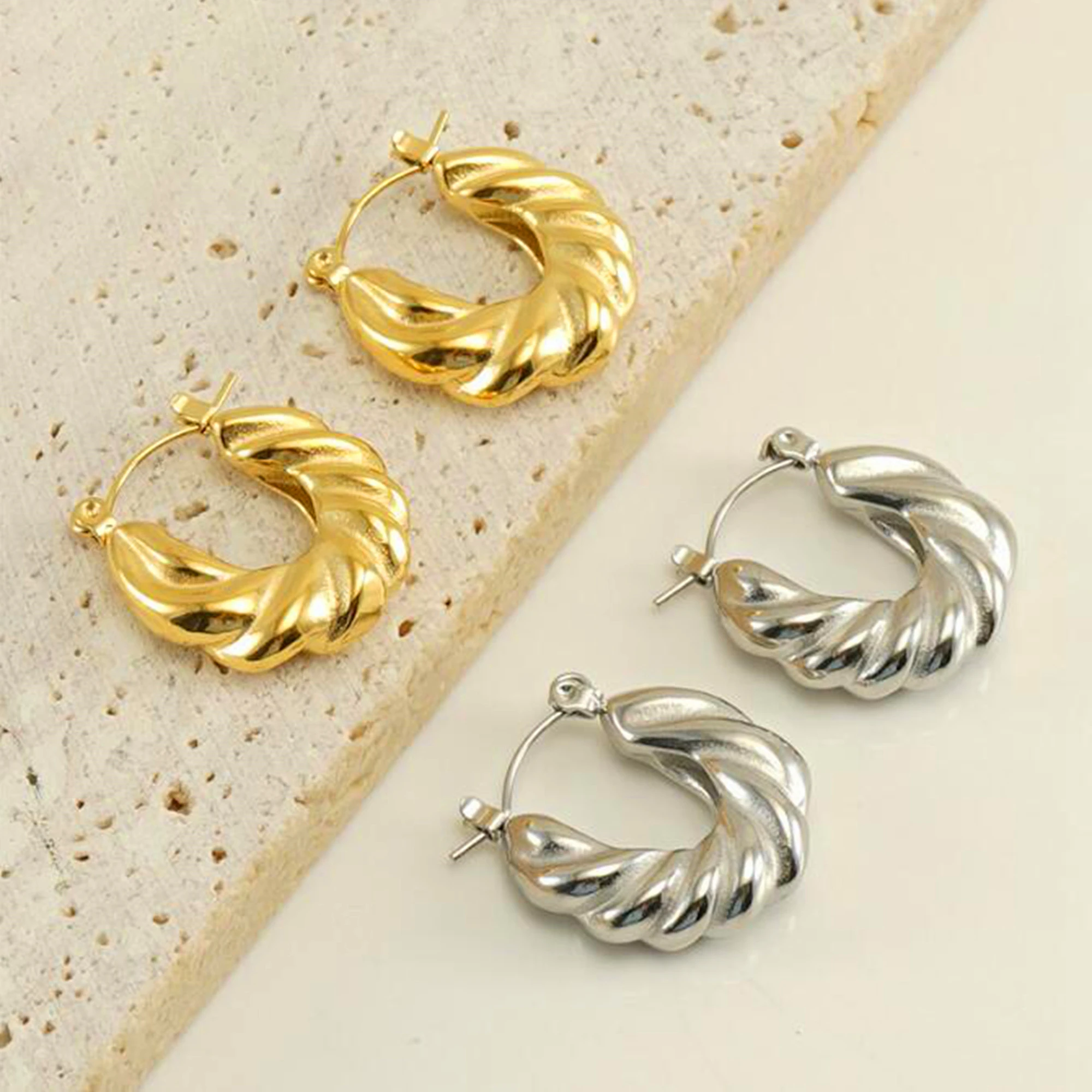 

Fashionable Stainless Steel Ushaped Earrings Titanium 18K Gold toned Earrings For Women Ear Accessories