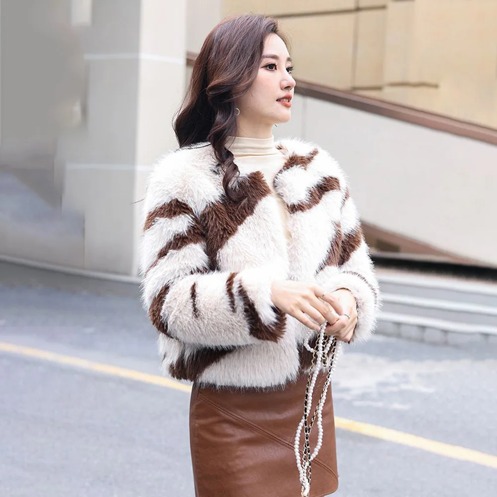 Zebra Fur Coat Explosion In Autumn And Winter Of 2024 Imitation Fox Mao Mao Fur Coat High-level Temperament Women's FashionMoist