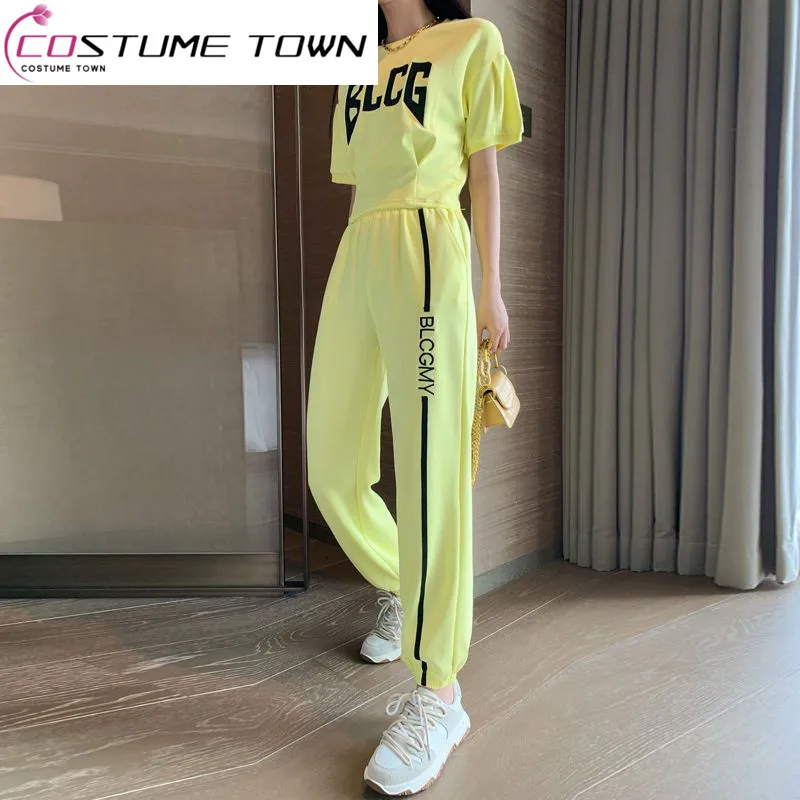 

2023 Spring/Summer Korean New Leisure Fashion Women's Set Slim and Age Reducing High End Sports Two Piece Set