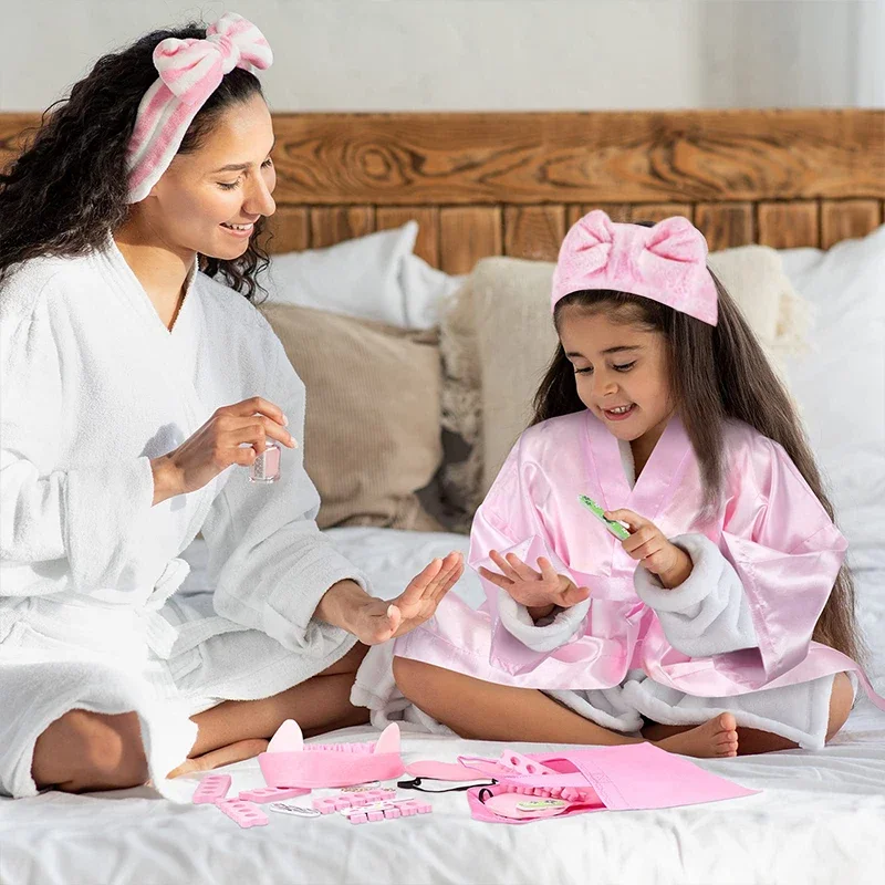 6-18Pcs Spa Party Robes for Girls Kids Birthday Kimono Satin Robe Slumber Party Sleepover Pajamas Party Gowns Pink Party Favors