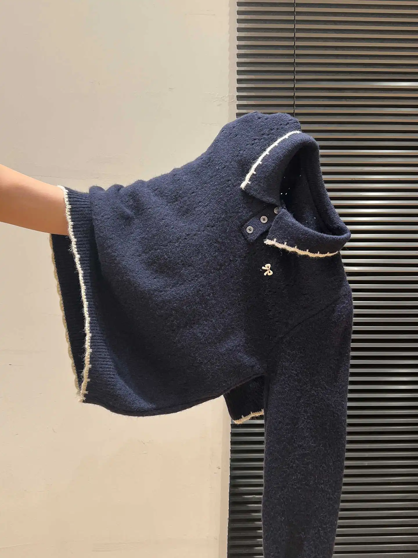 For Autumn And Winter, Wear A Lapel, Embroidered Bow, Color-Blocking Knitted Sweater As A Base Layer And Pair It With A Long-Sle - Image 3