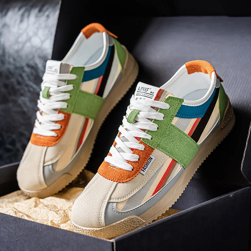 Men's Classic and Versatile Daily Wear Sneakers