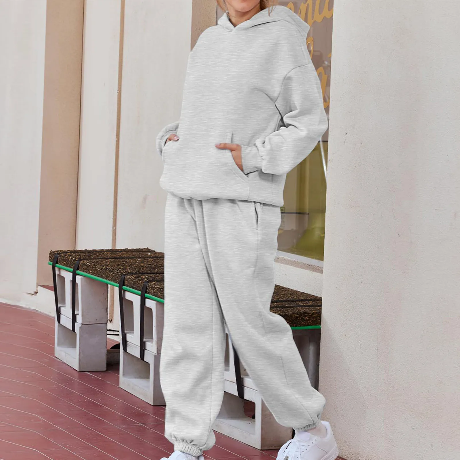 Felpa Zip Felpe Per Ragazza Acquista La Felpa Donna Con Zip Stile Oversize  E Comfort Unico, image size:1600x1600