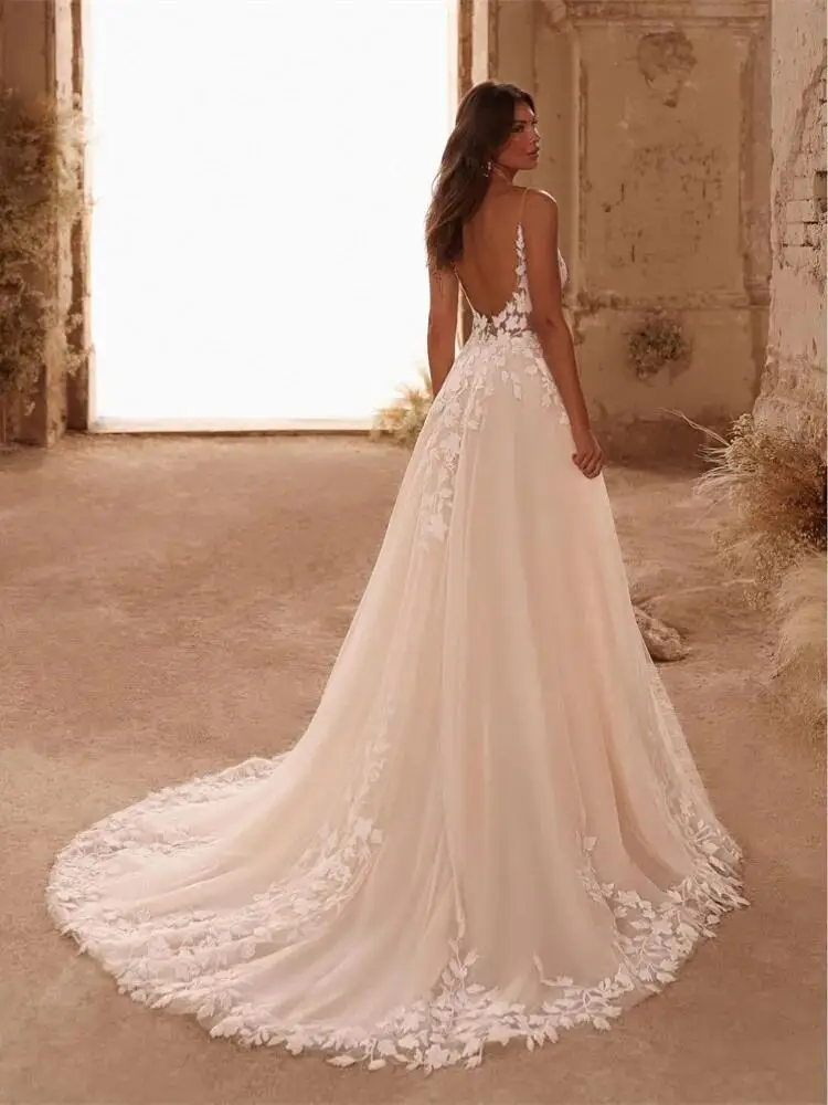 Spaghetti Straps Appliques Wedding Dress Long Boho V-Neck Shiny Tulle Bridal Gown Sexy Backless Lace Plus Size