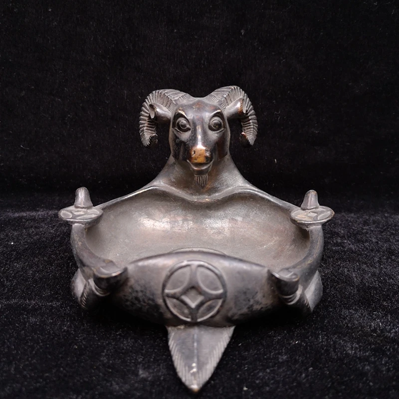 

YIZHU CULTUER ART Superb Collected China Ancient Bronze Carved Sheep Ashtray or Writing-brush Family Decoration Gift