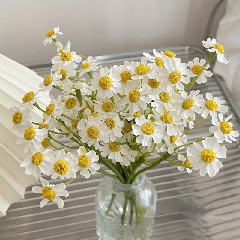 Artificial Chamomile Daisy Flowers Lifelike Plastic Fake Blooms for DIY Crafts Wedding Party Decor Home Garden Room Decoration
