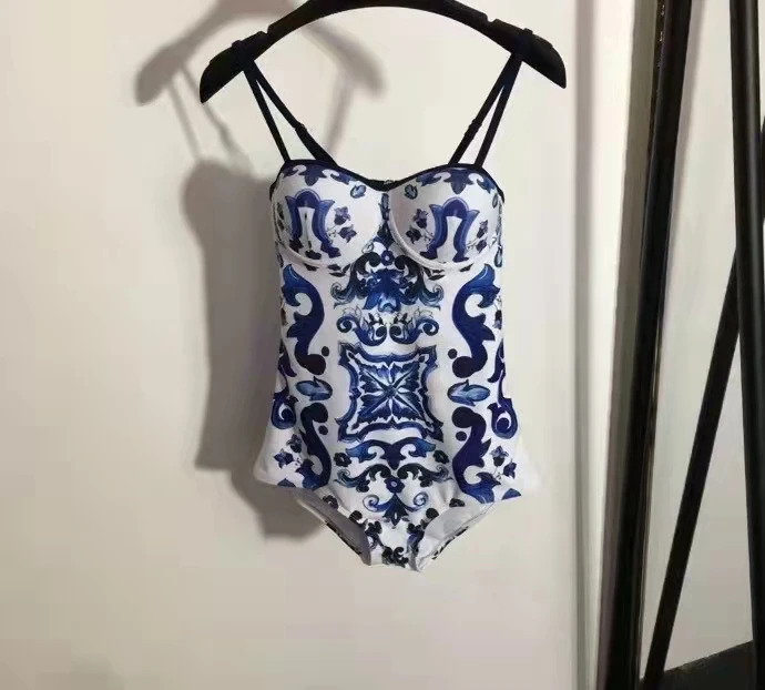 

2023 New fashion good quality beach wind blue and white porcelain printed string suspender with chest spread one-piece swimsuit