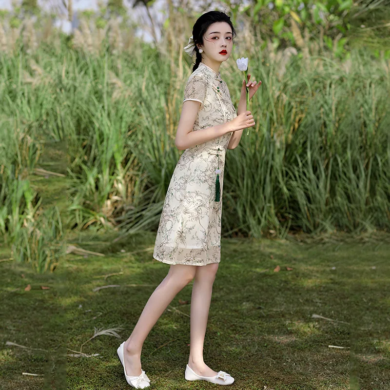 

2023 Summer Improved Young Girls Short Cheongsam Slim Chiffon Jacquard Embroidered Chinese Style Dress Qipao Dress for Women