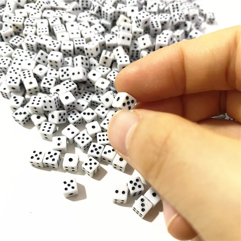 1000Pcs Super Mini 5MM D6 Punkt Würfel Mit Platz Winkel Für Bord Spiele Trompete Stereo Modell Schreibwaren Würfel