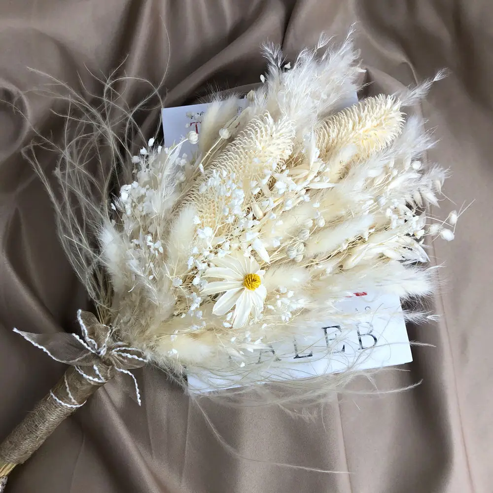 

Beautiful Natural Pampas Grass Bouquet Decor Dried Flowers Bridal Bouquet for Boho Home Wedding Centerpieces Decor Wholesale