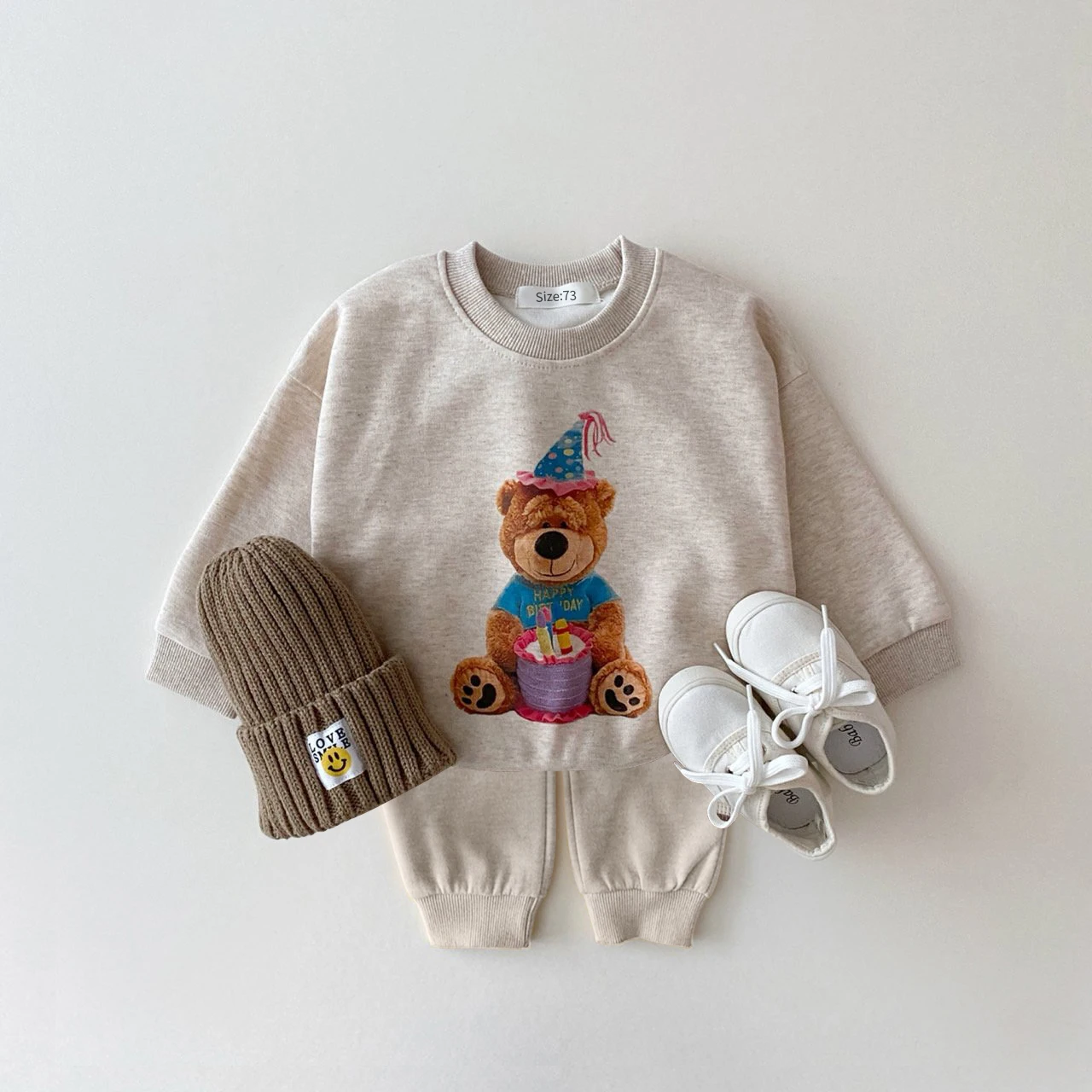 

Korea 2024 Baby Boys Girls Gift Bear Sweatshirt+Pull-on Jogger Pants 2pcs Suit New Cute Children Clothes Set Cotton Kids Outfits